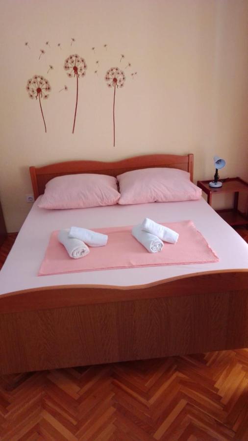 Apartment Miro Karlobag