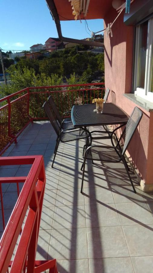 Miro Apartman